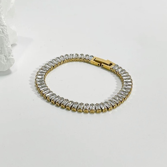 Waterproof gold plated tennis banquette bracelet - Picture 4 of 4